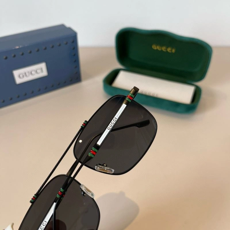 Gucci Sunglasses GoAnywhere 279756