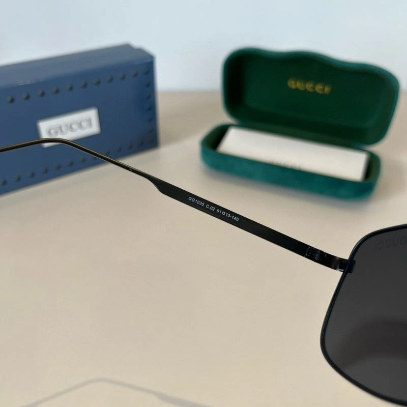 Gucci Sunglasses GoAnywhere 279756