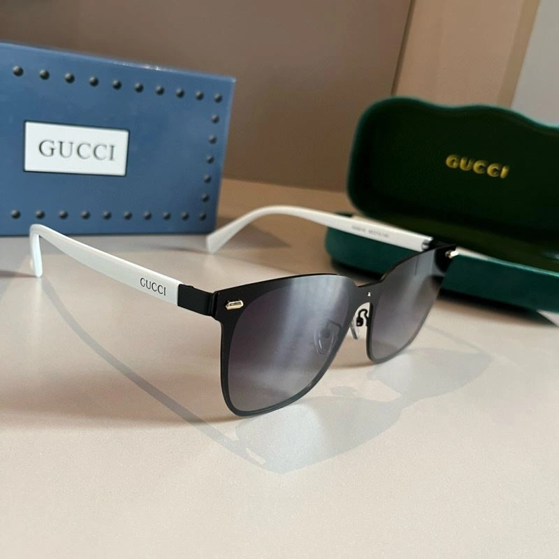 Packable Gucci Sunglasses 279753