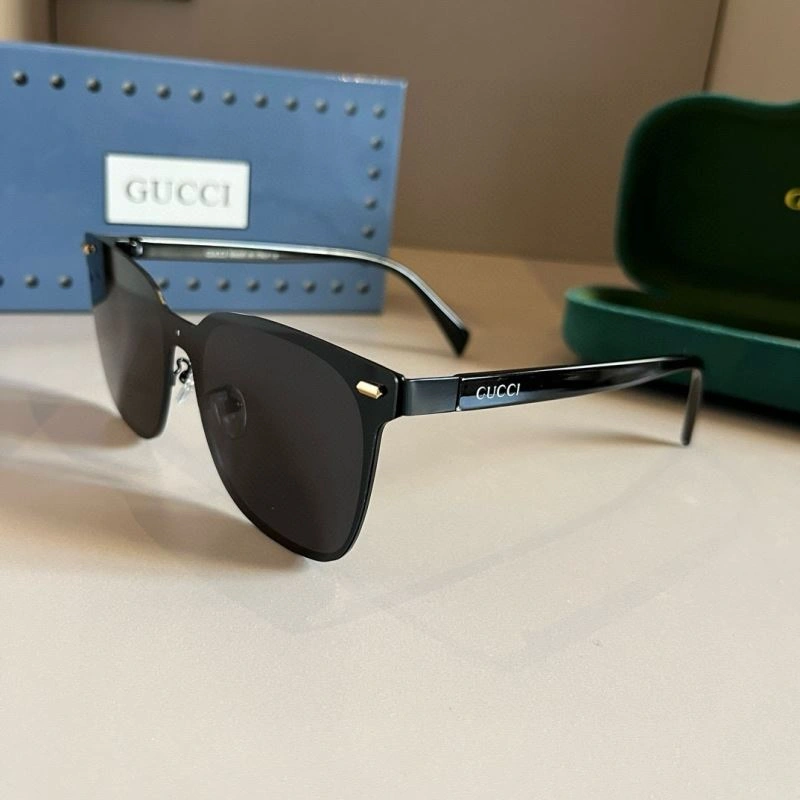 Gucci Sunglasses Stylish 279770
