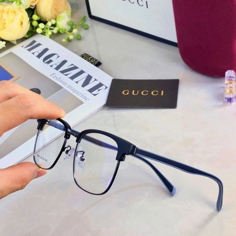 Gucci Sunglasses Sleek 279767
