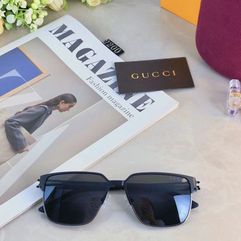 Gucci Sunglasses Bold 279764