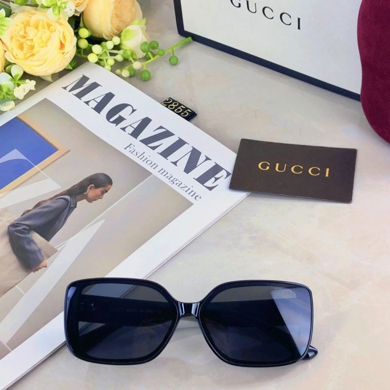 Effortless Gucci Sunglasses 279768