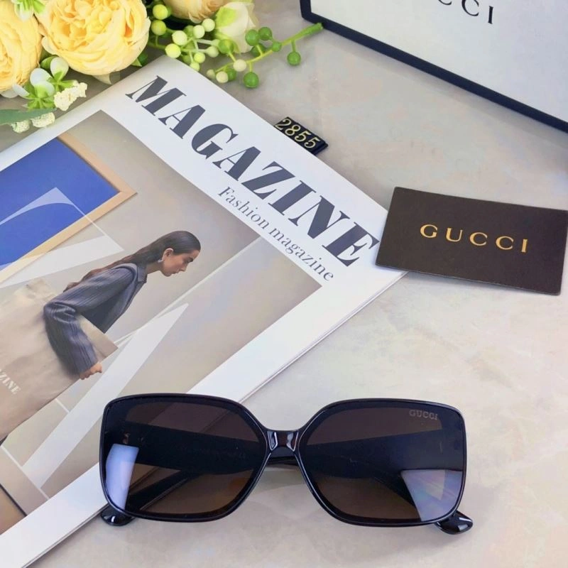 Effortless Gucci Sunglasses 279768
