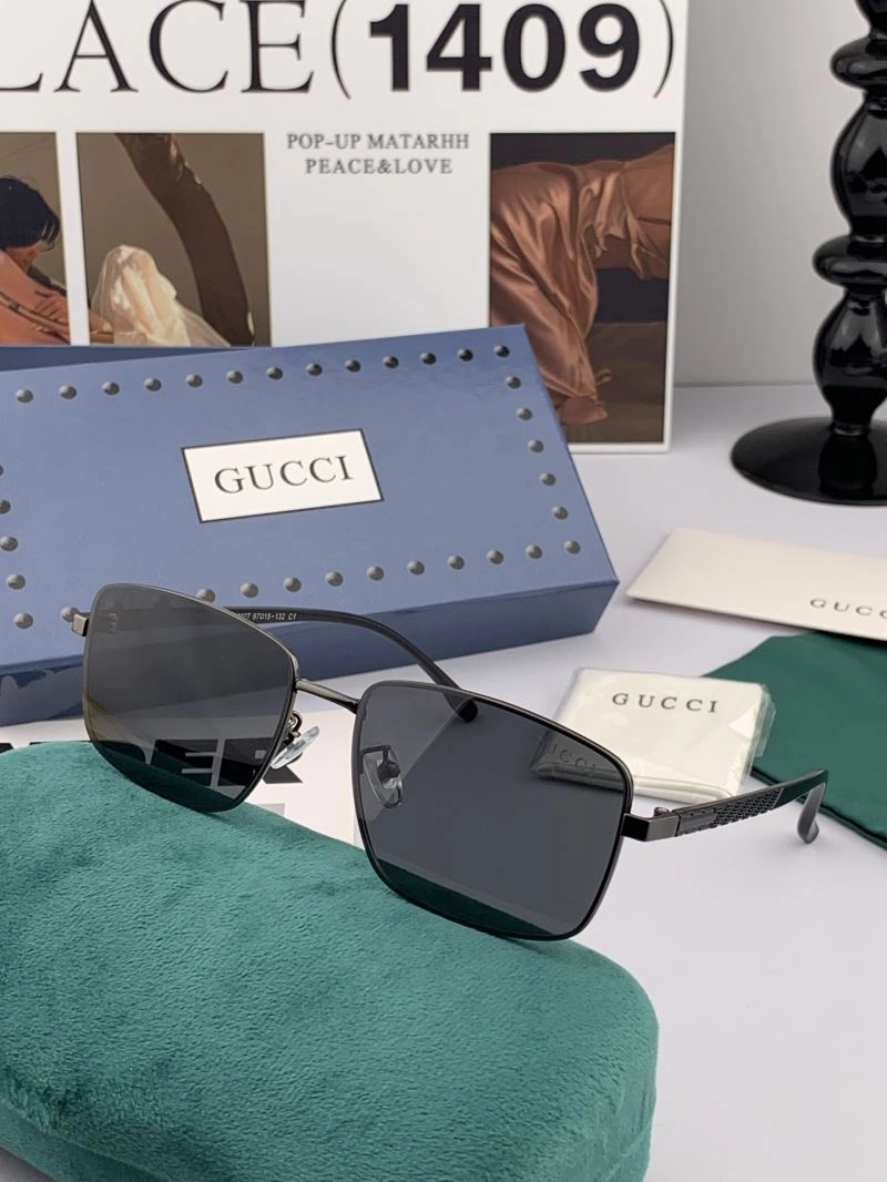 Gucci Sunglasses ComfortFit 279775