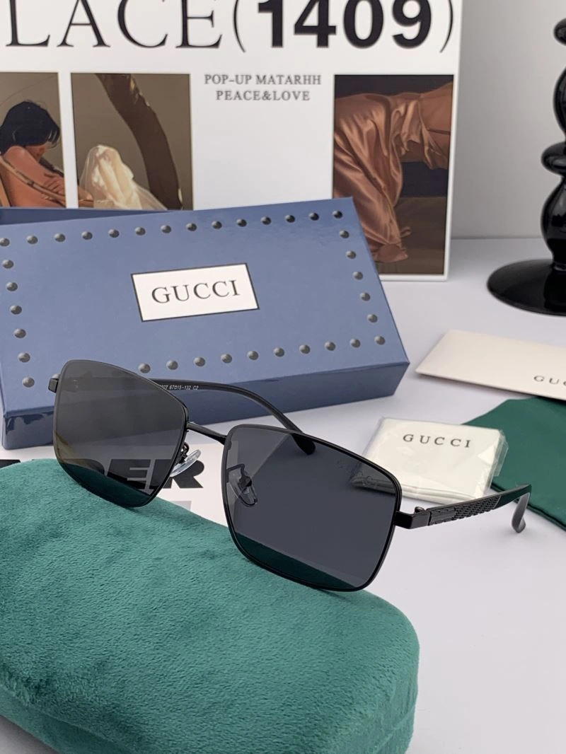 Gucci Sunglasses ComfortFit 279775