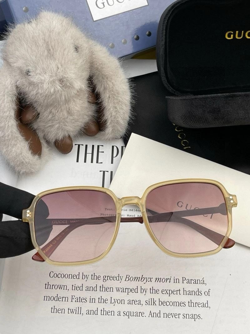 Gucci Sunglasses Effortless 279758