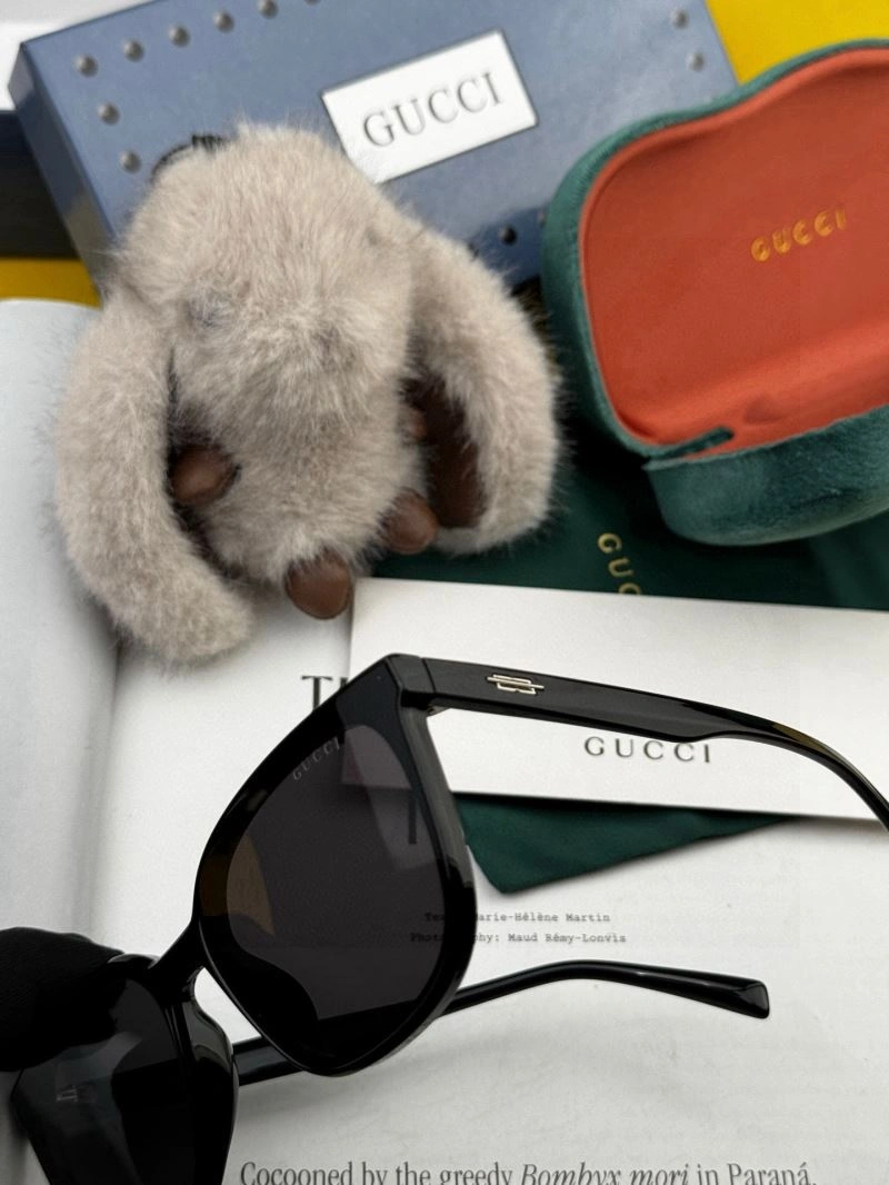 Gucci Sunglasses Durable 279772