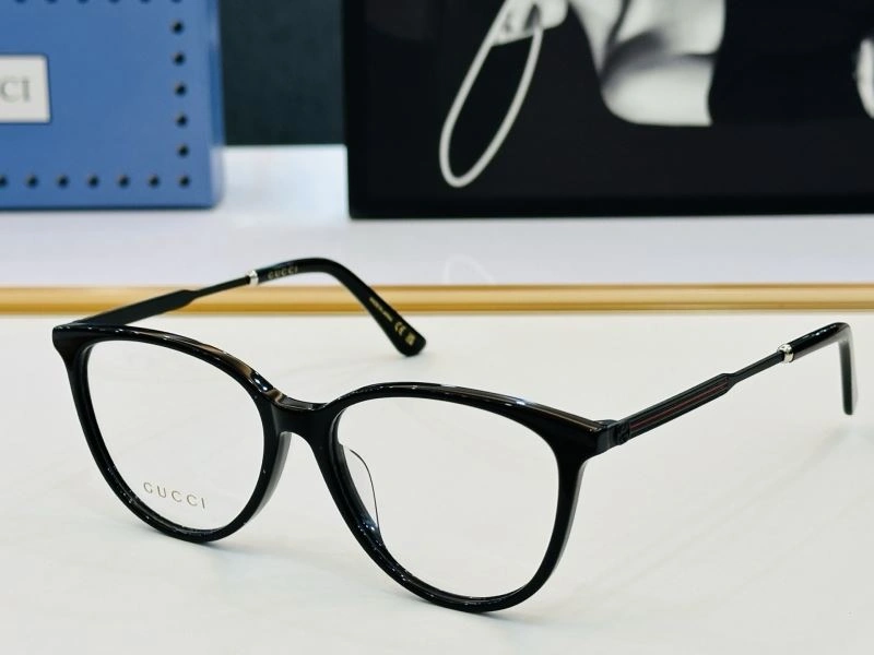 Tailored Gucci Sunglasses 279766