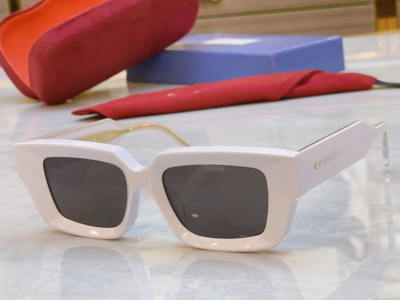 Gucci Sunglasses Contemporary 279763