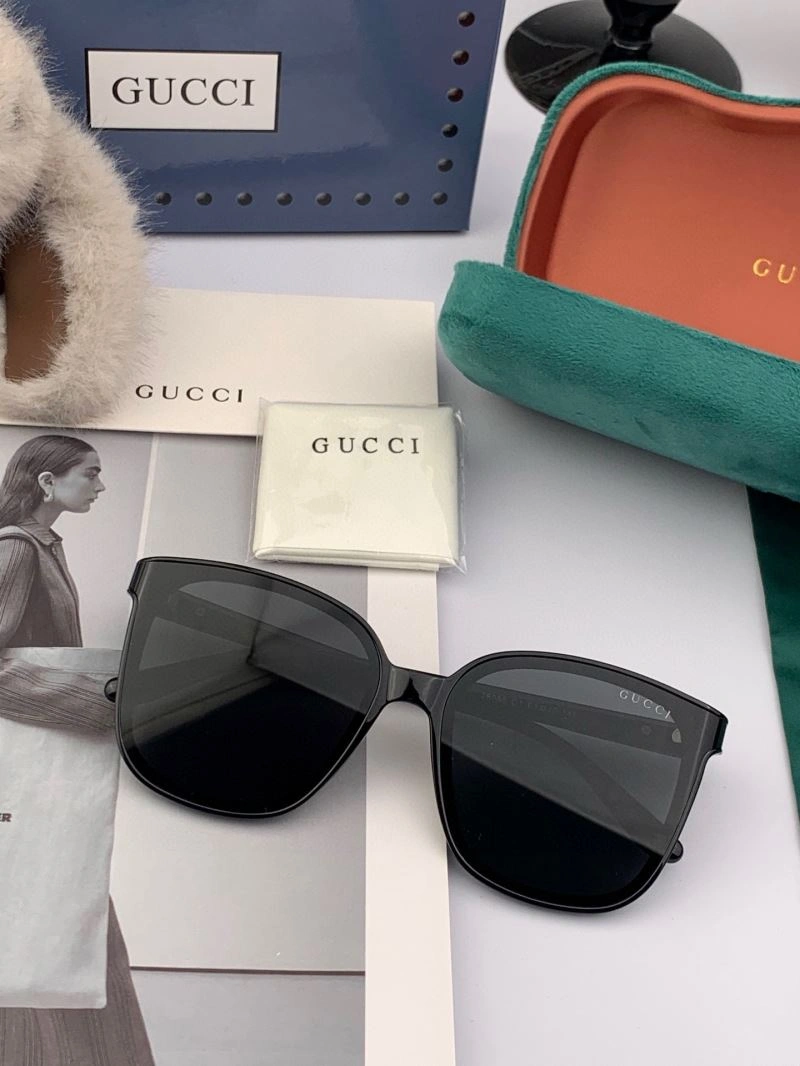 Gucci Sunglasses Attractive 279750