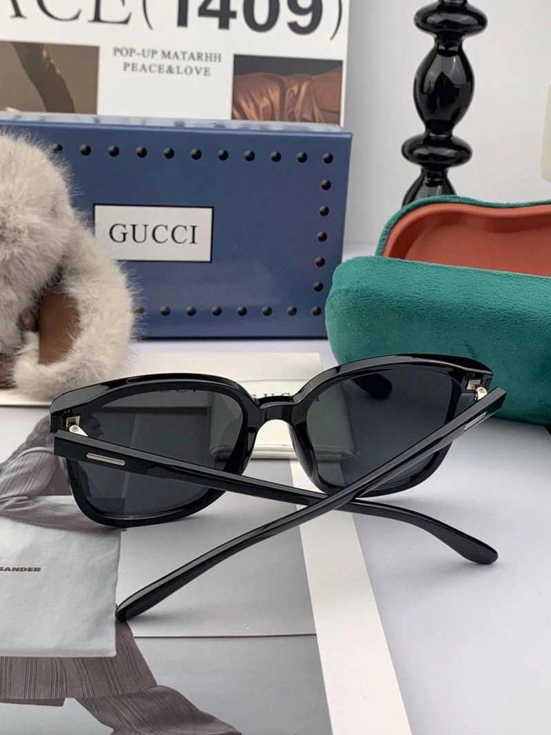 Gucci Sunglasses Attractive 279750