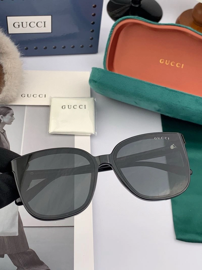 Gucci Sunglasses Attractive 279750