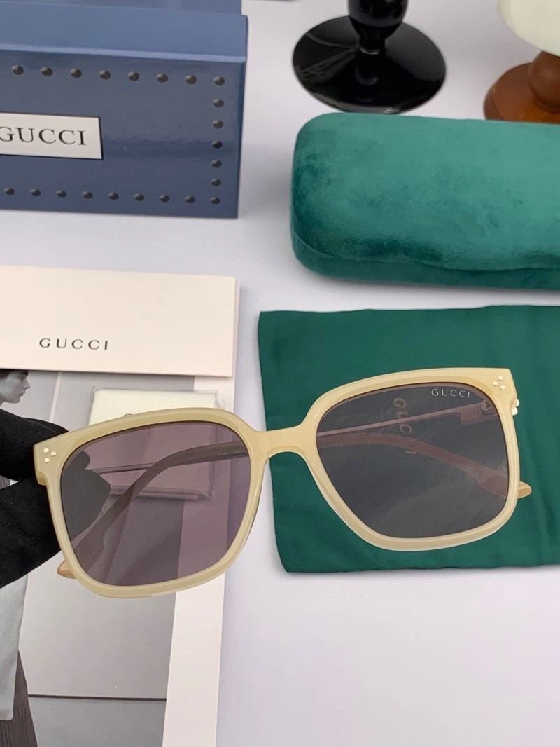 Gucci Sunglasses Durable 279748