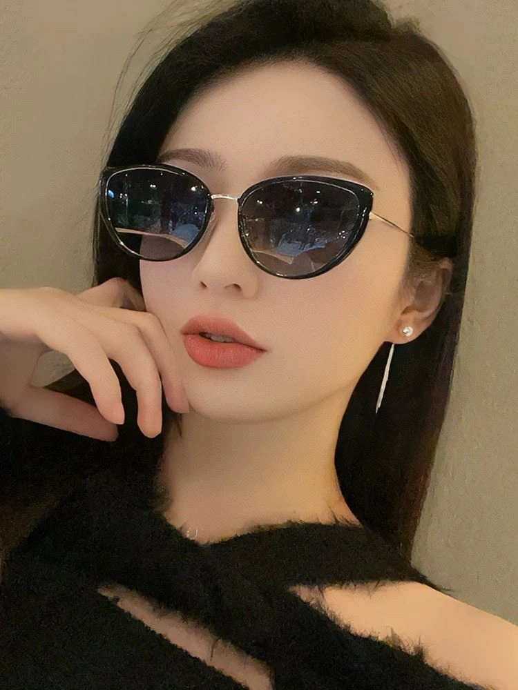 Fashionable Gucci Sunglasses 279747