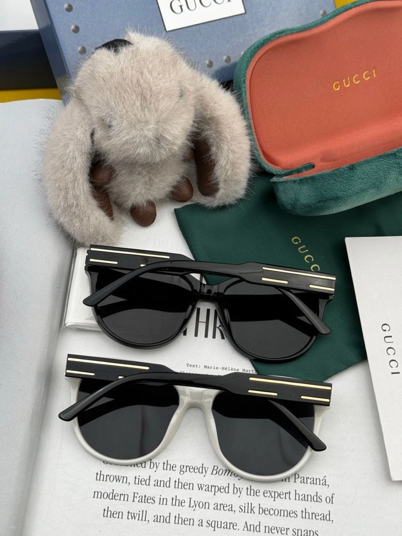 Gucci Sunglasses Packable 279745