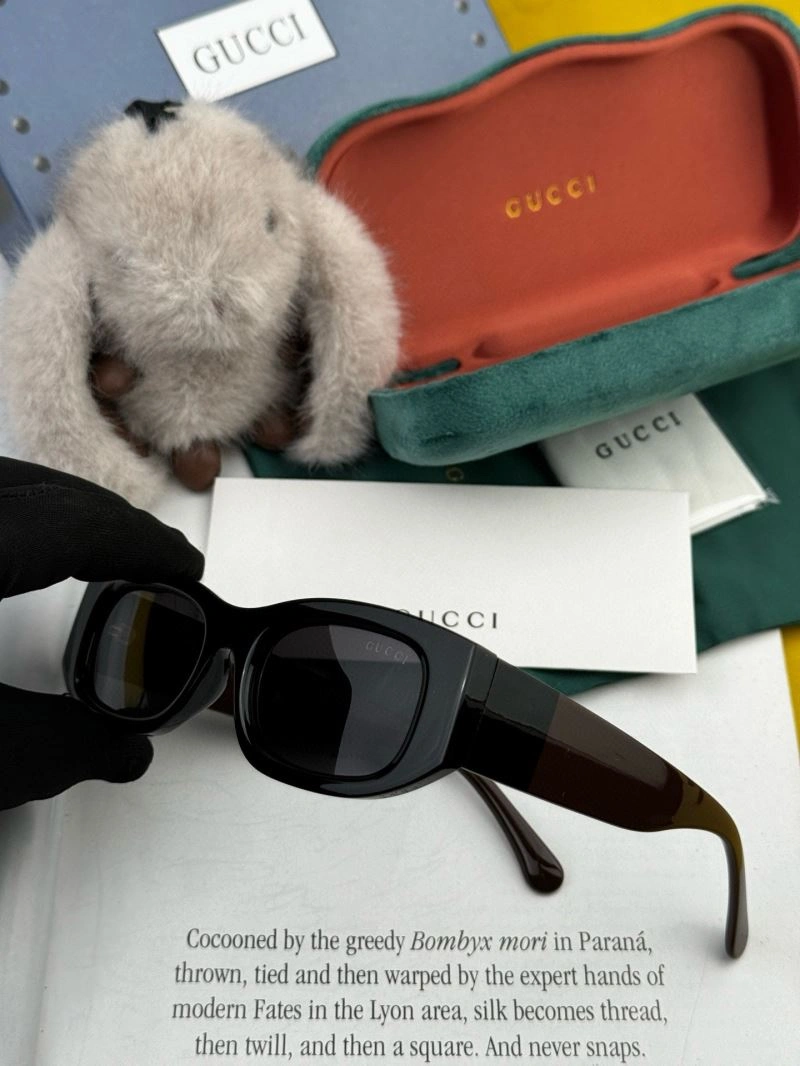 Gucci Sunglasses StreetReady 279744