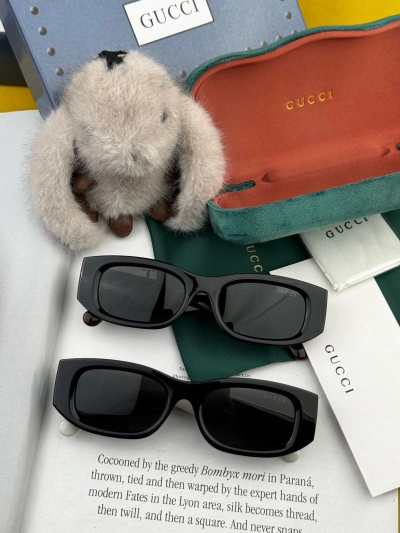 Gucci Sunglasses StreetReady 279744