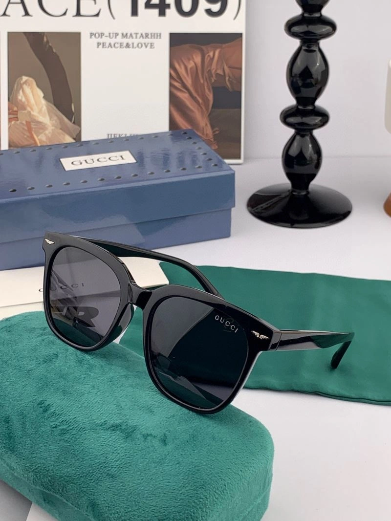 Gucci Sunglasses Durable 279743