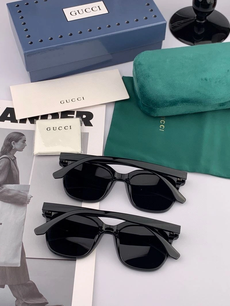 Gucci Sunglasses Durable 279743