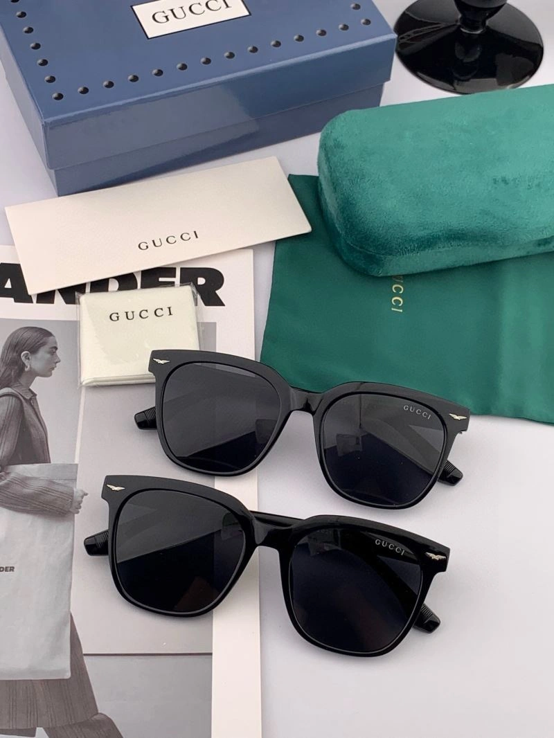 Gucci Sunglasses Durable 279743
