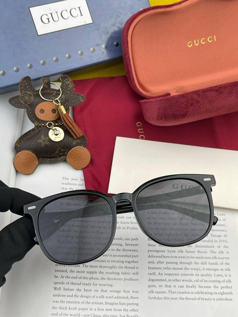 Gucci Sunglasses Reliable 279742