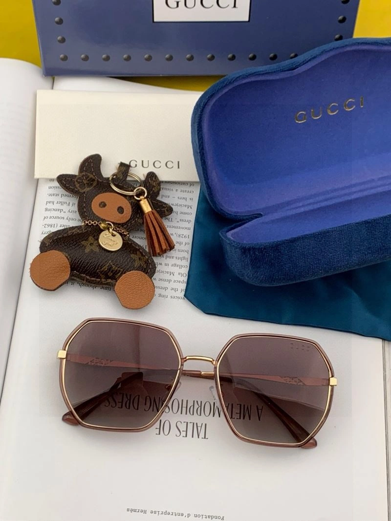 Tailored Gucci Sunglasses 279737