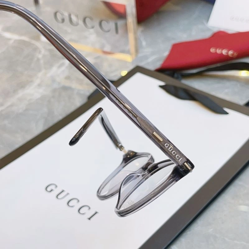 Breathable Gucci Sunglasses 279741