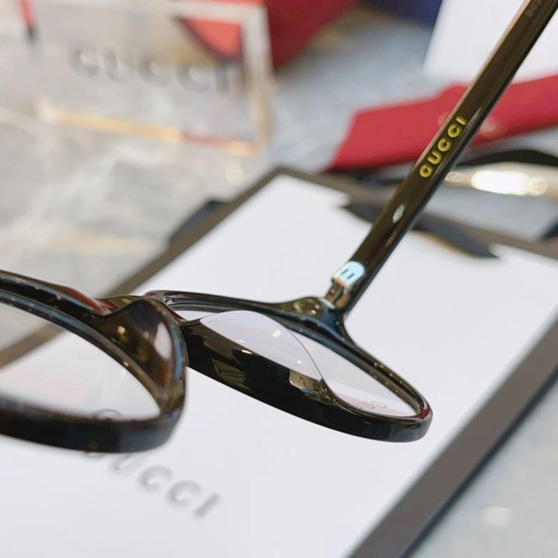 ZipUp Gucci Sunglasses 279734