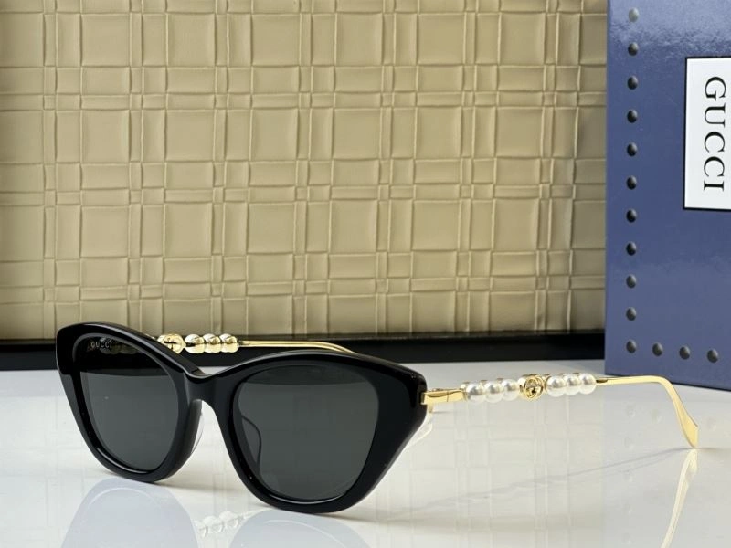 Gucci Sunglasses WaterResistant 280140