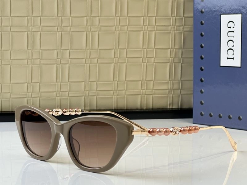 Gucci Sunglasses WaterResistant 280140