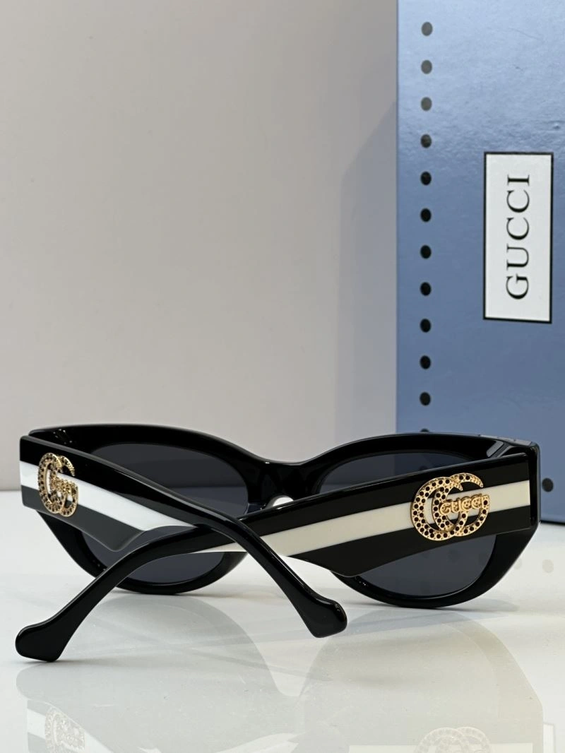 Minimalist Gucci Sunglasses 280152