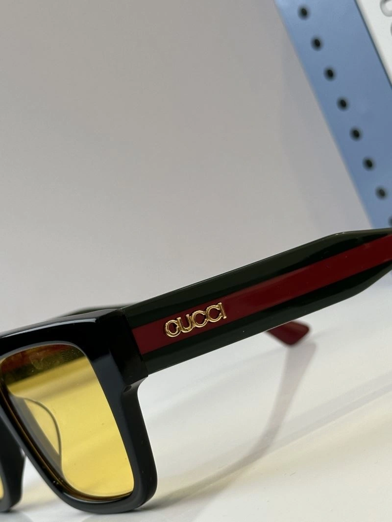 Gucci Sunglasses EasyCare 280157