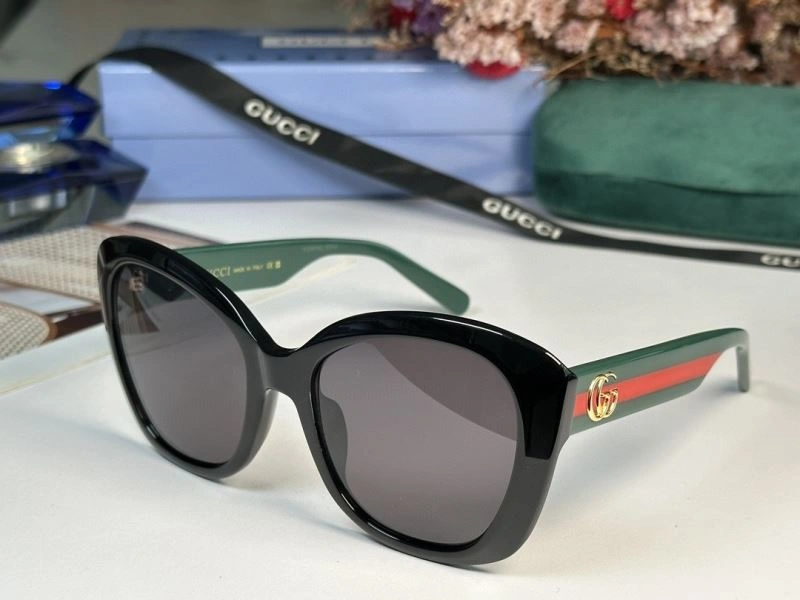 Gucci Sunglasses SunProtective 280136