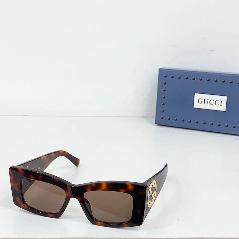 Sleek Gucci Sunglasses 280122