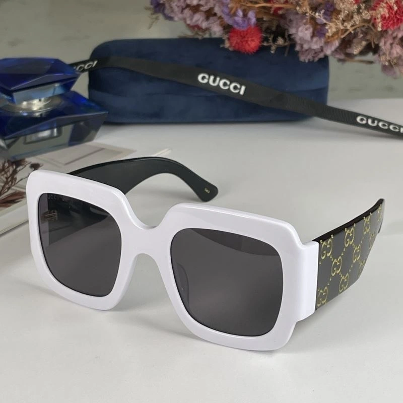 Gucci Sunglasses Comfortable 280121