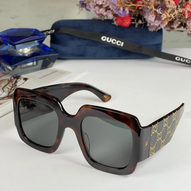 Gucci Sunglasses Comfortable 280121