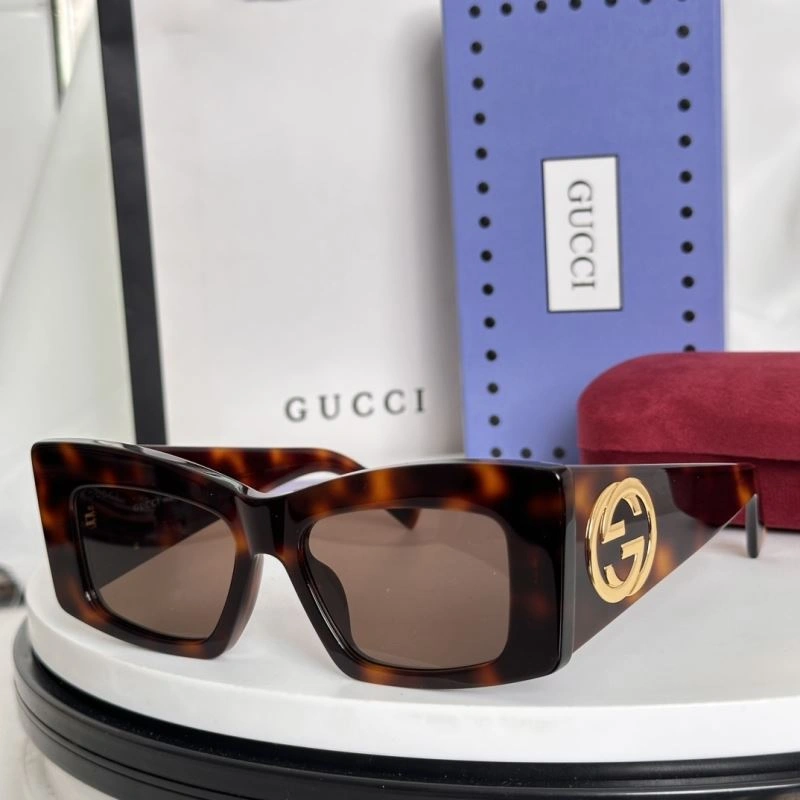 Bright Gucci Sunglasses 280119
