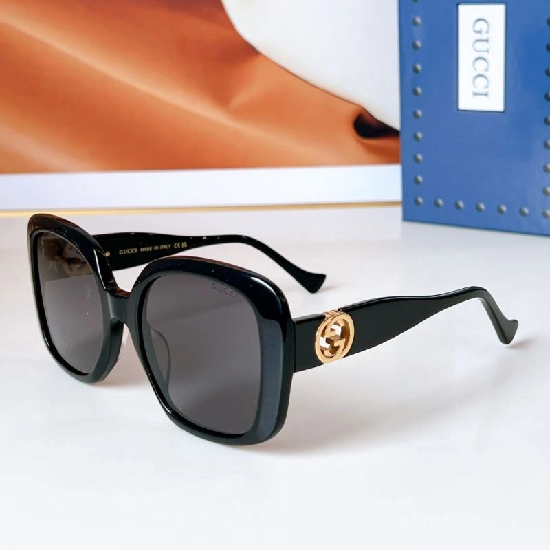 Gucci Sunglasses SportInspired 280117