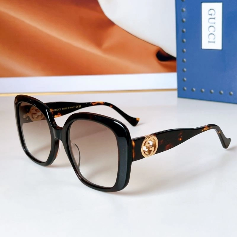 Gucci Sunglasses SportInspired 280117