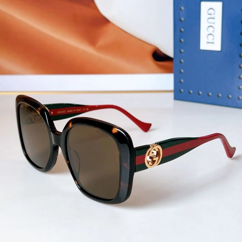 Gucci Sunglasses SportInspired 280117