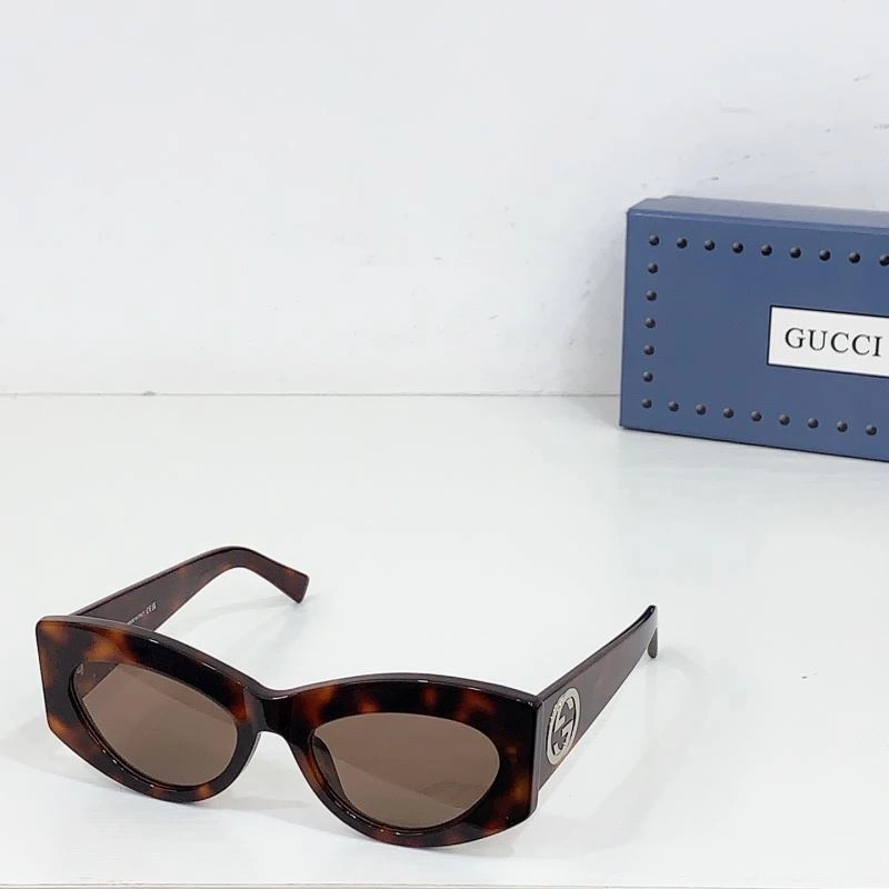 Gucci Sunglasses UrbanStyle 280091