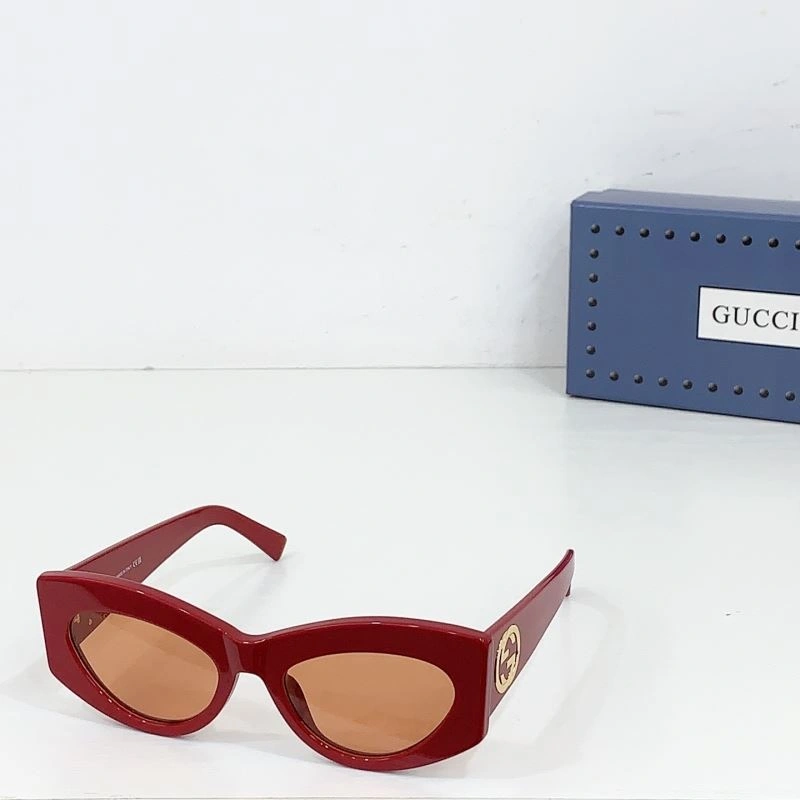 Gucci Sunglasses UrbanStyle 280091