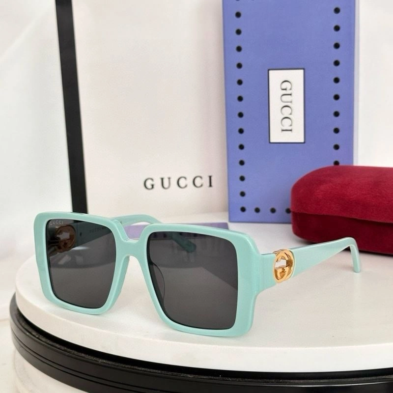 WaterResistant Gucci Sunglasses 280087