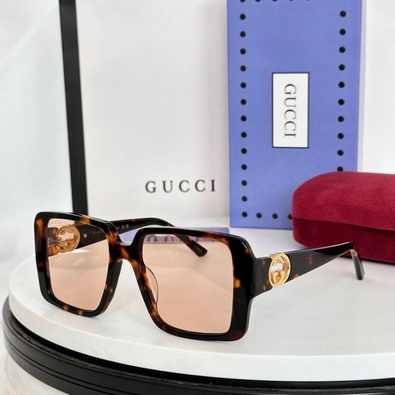 WaterResistant Gucci Sunglasses 280087