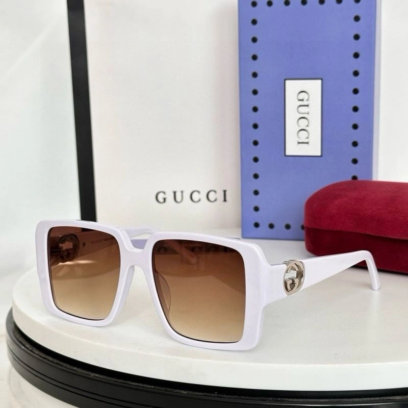WaterResistant Gucci Sunglasses 280087