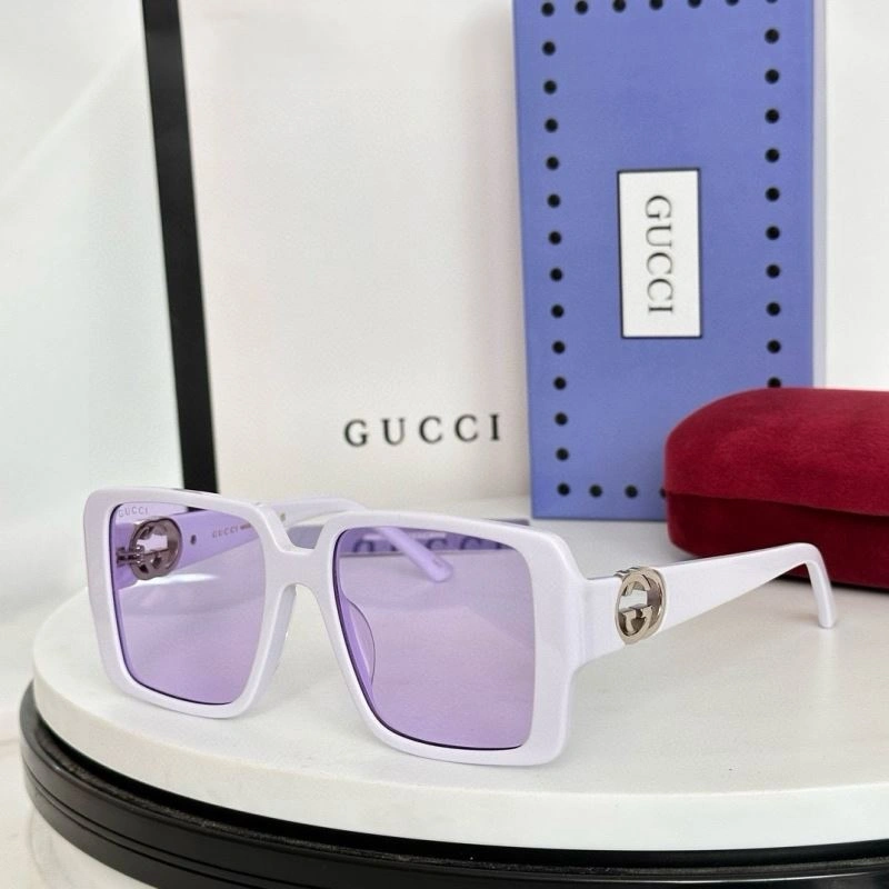 WaterResistant Gucci Sunglasses 280087