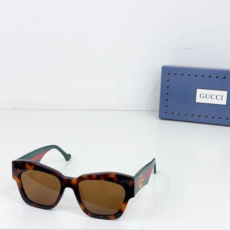 RelaxedFit Gucci Sunglasses 280090
