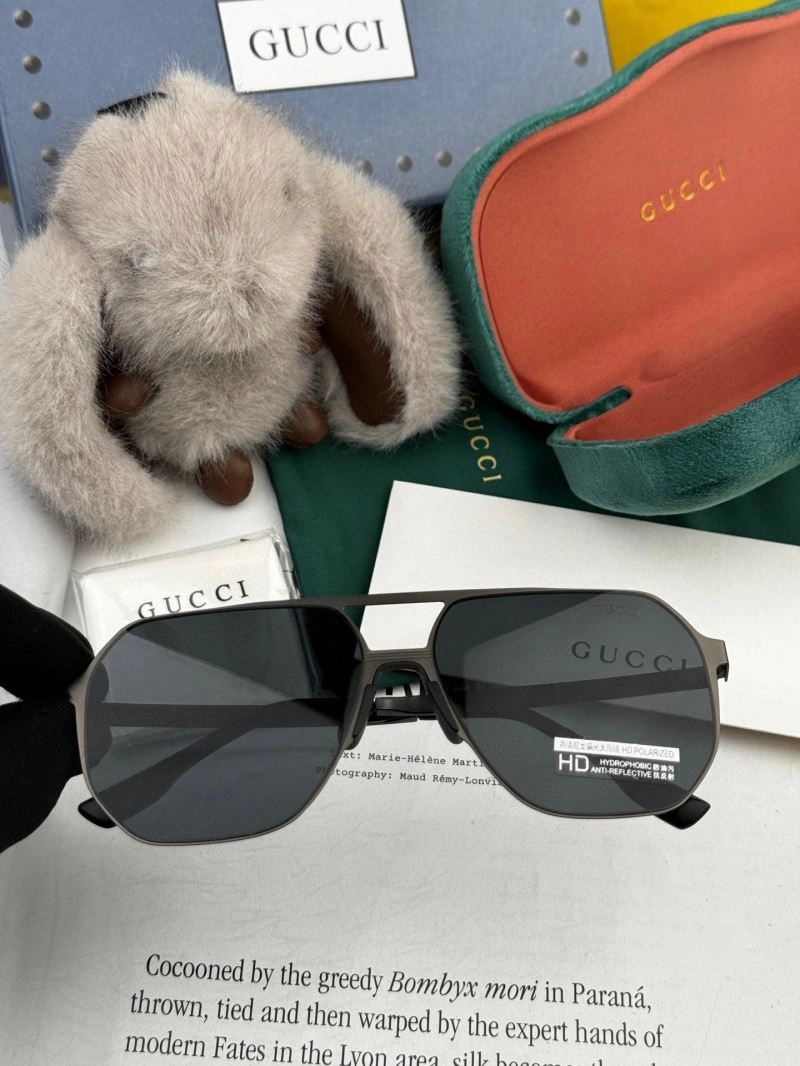 Gucci Sunglasses RelaxedFit 280098