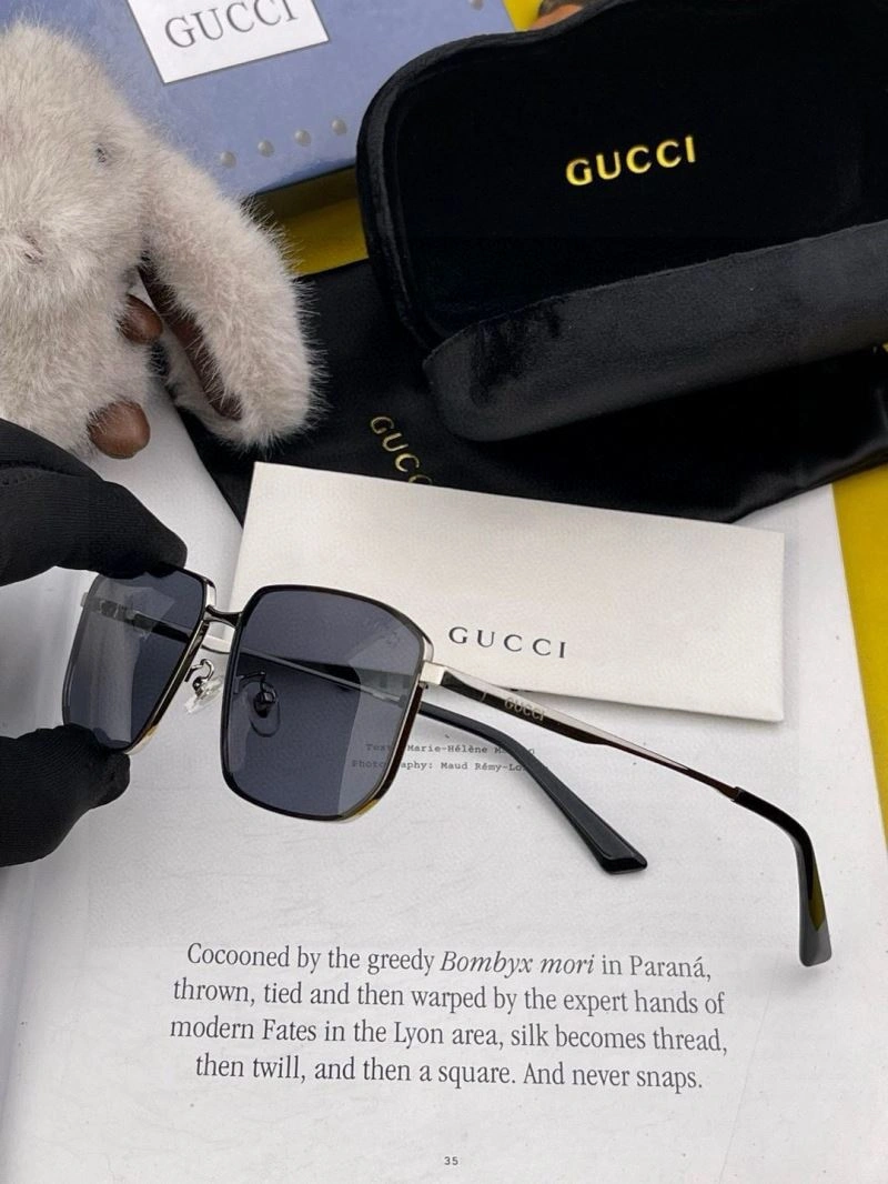 Gucci Sunglasses Stylish 280089